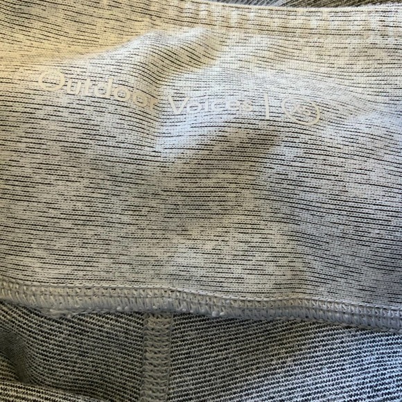 Outdoor Voices 7/8 Dipped Warm Up Leggings Colorblock Ash & Dove Size XS - Picture 6 of 7
